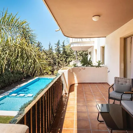 Puerto Banus Apartment *